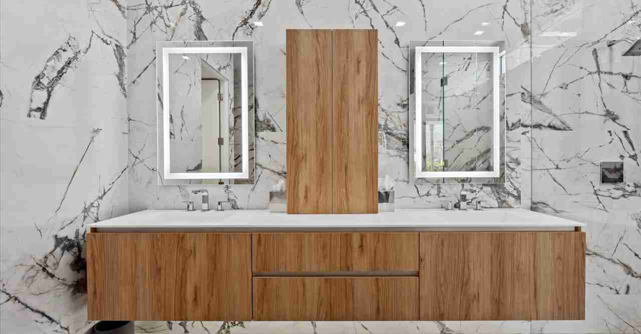 Luxury European-Style Bathrooms in Palm Desert – Floating Vanities